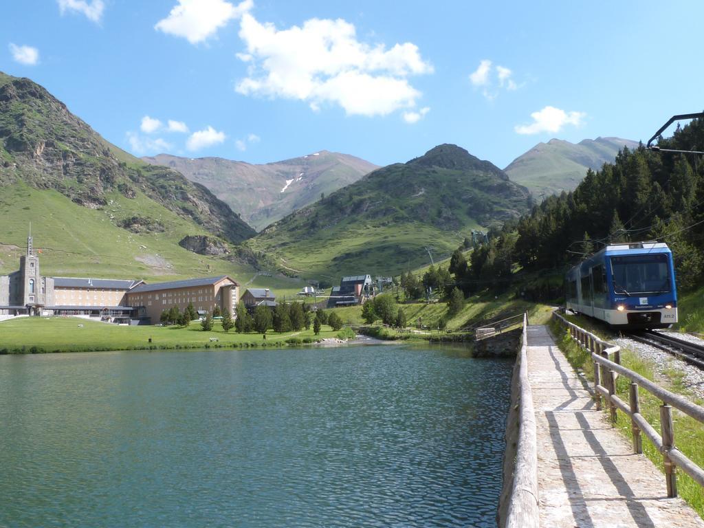 Apartaments Vall De Nuria Кералбс Екстериор снимка