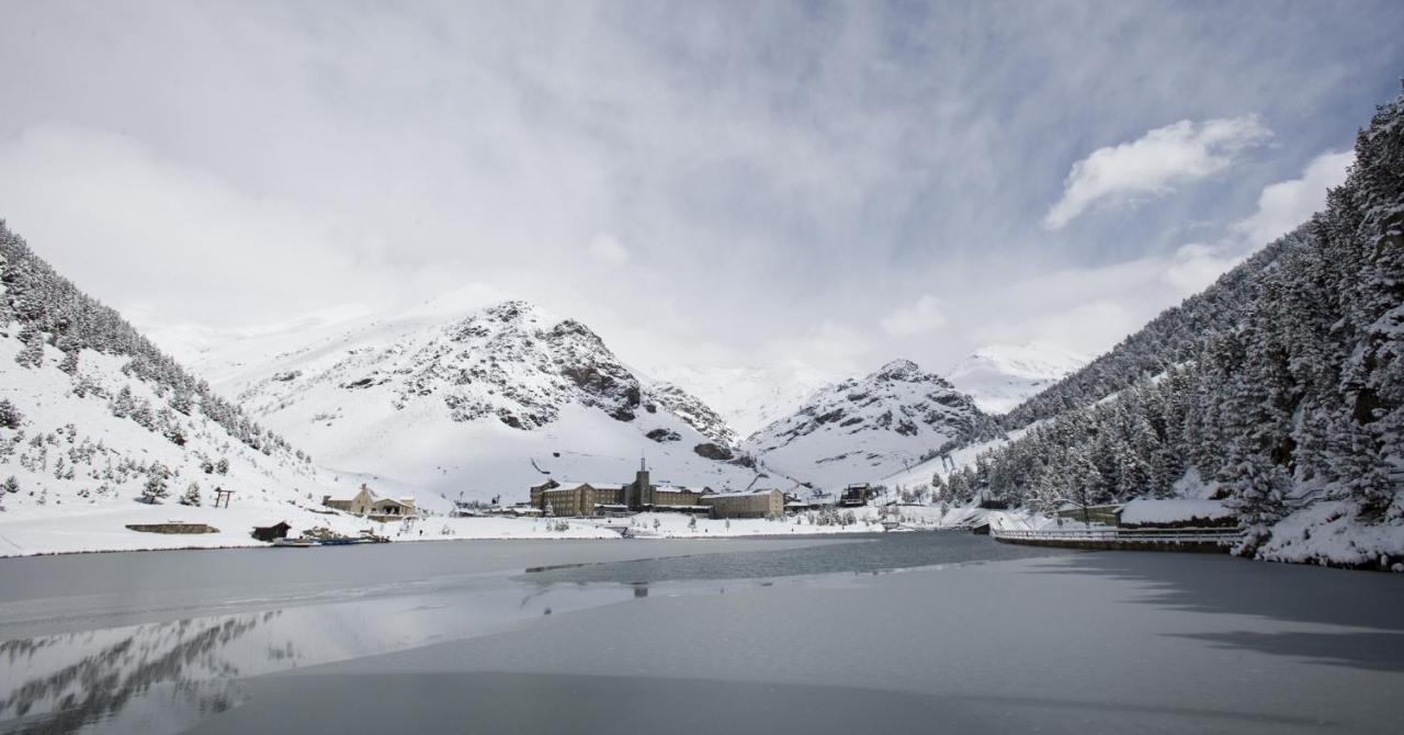 Apartaments Vall De Nuria Кералбс Екстериор снимка